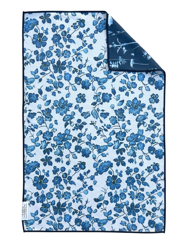 Blue Willow: Reversible Hand Towel