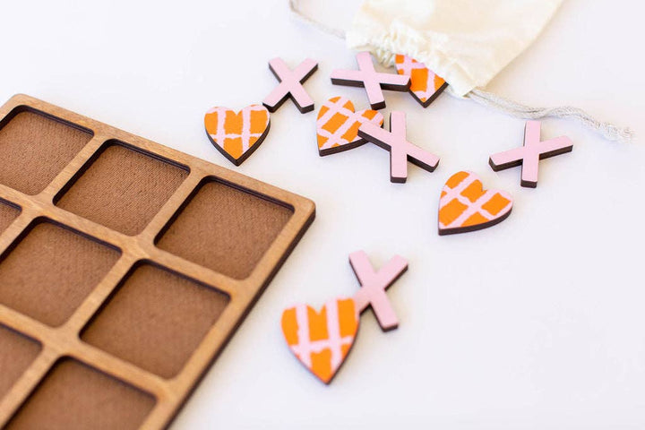 Checkered Heart vs Pink X Tic Tac Toe