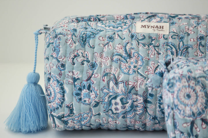 Dusty blue vines Makeup Bag