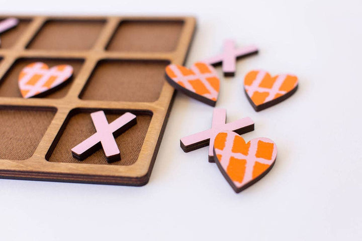 Checkered Heart vs Pink X Tic Tac Toe